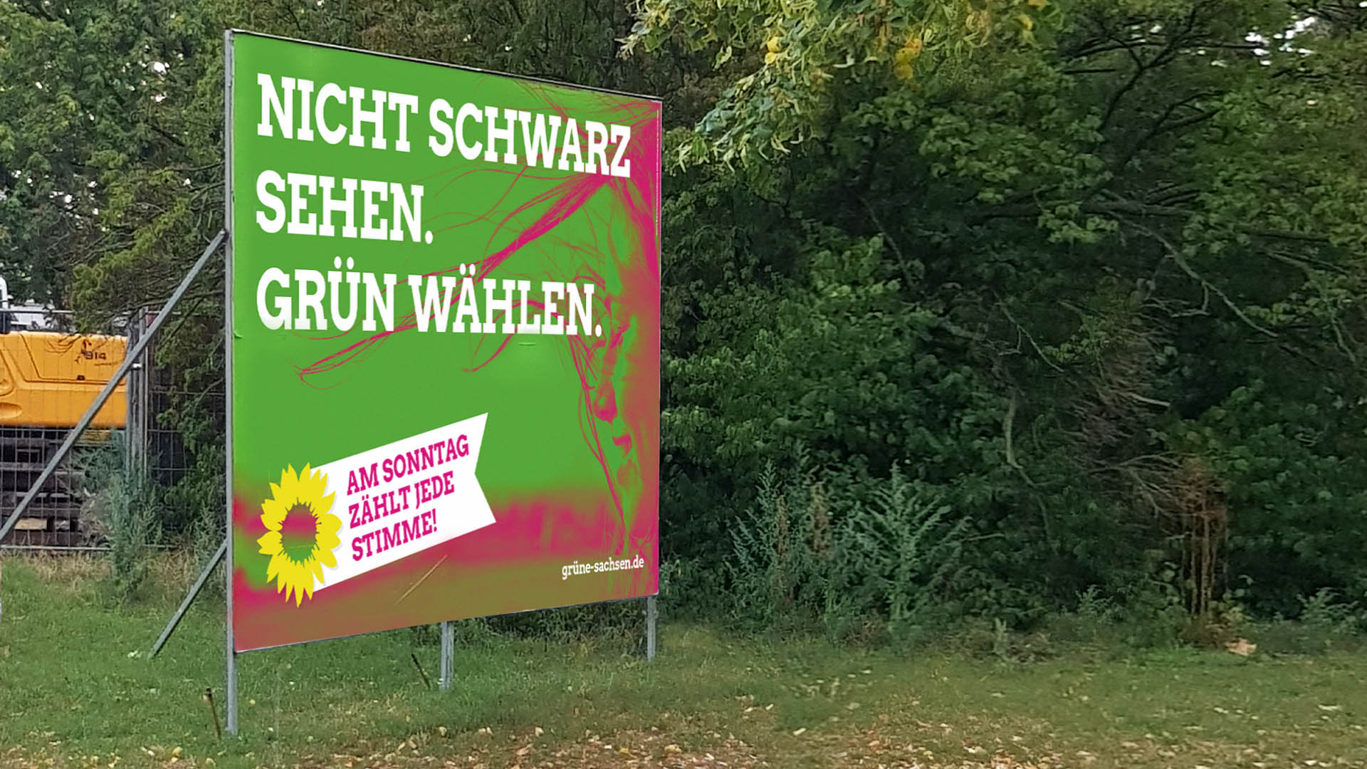 Wahlkampfplakat `Nicht schwarz sehen – grün wählen`